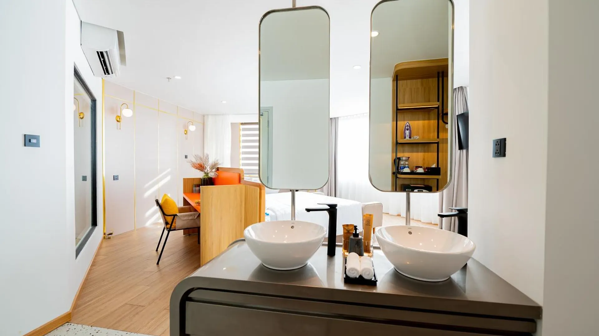 Pama Boutique Hotel & Bistro Da Nang 4*,  Vietnam